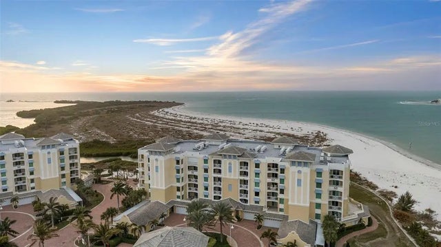 800 Collany Road 302, ST PETERSBURG