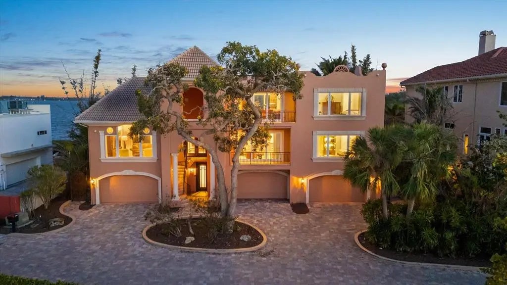 1364 Point Crisp Road, SARASOTA