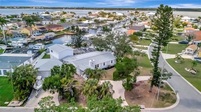 4819 Palmetto Point Drive, PALMETTO