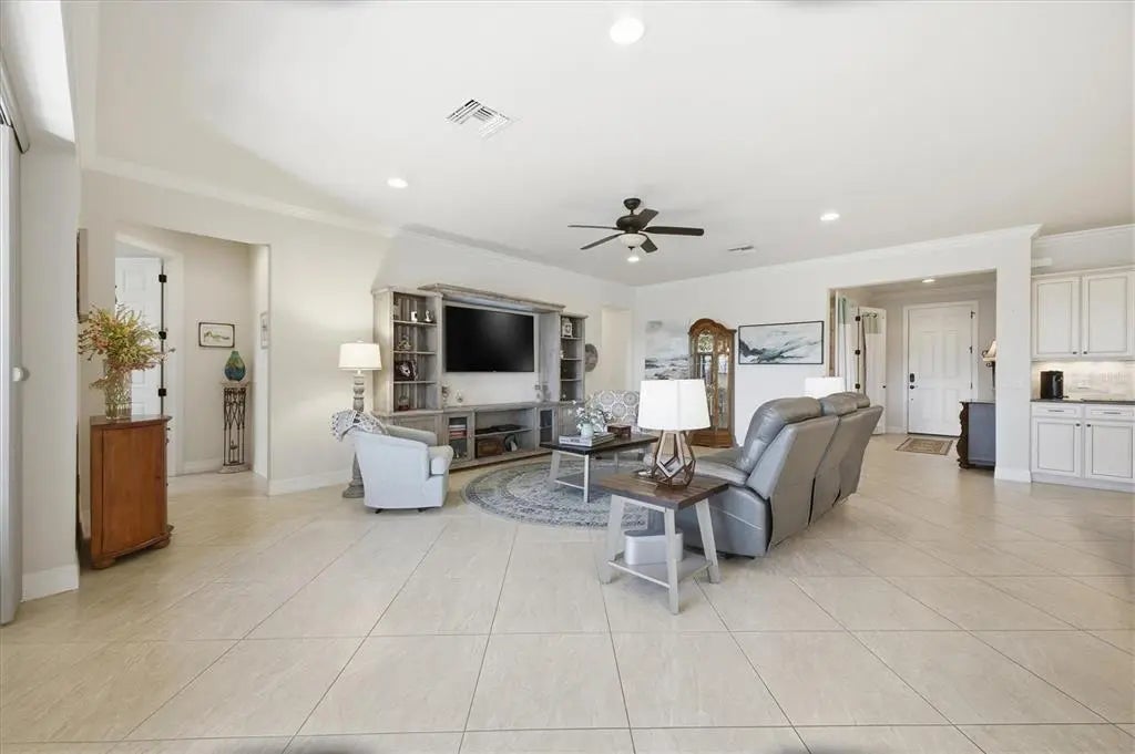 Gulf Shores Realty: 10 3f41ab8e4a1f2f3a0a71cf3c5d781b0f l