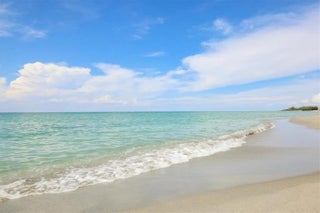 Gulf Shores Realty: 45 e2a6f026b1e3b8f1eae91b6a75d24e66 s