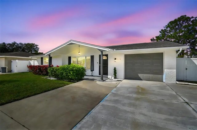 7519 Holly Lake Lane, NEW PORT RICHEY