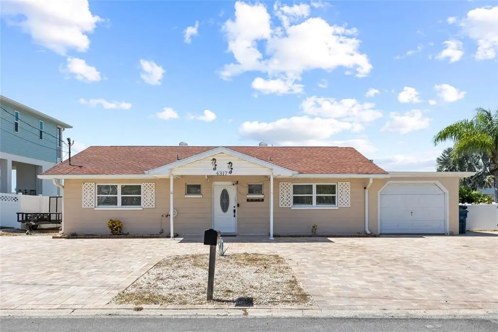 4317 Biscayne Drive, HERNANDO BEACH