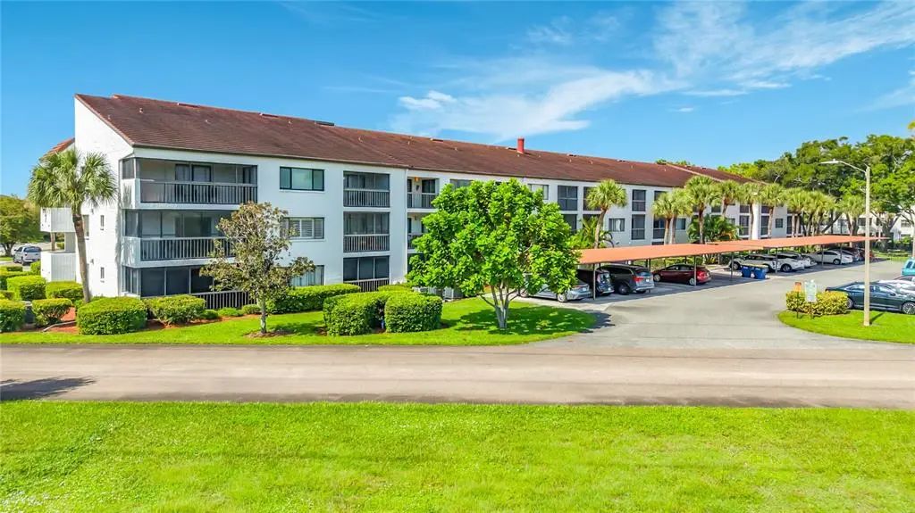 2593 Countryside Boulevard 7307, CLEARWATER
