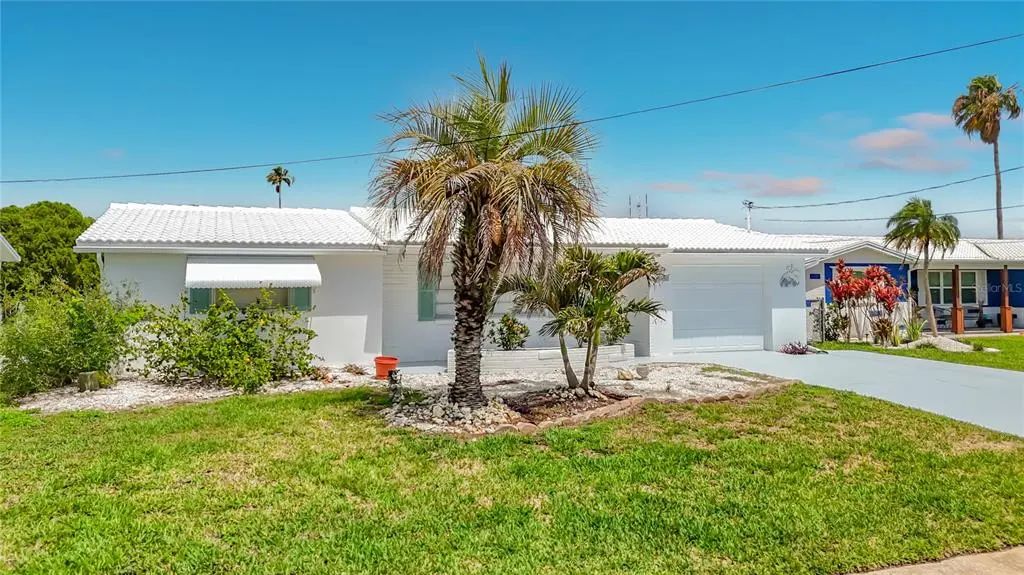 12524 5th Isle, HUDSON