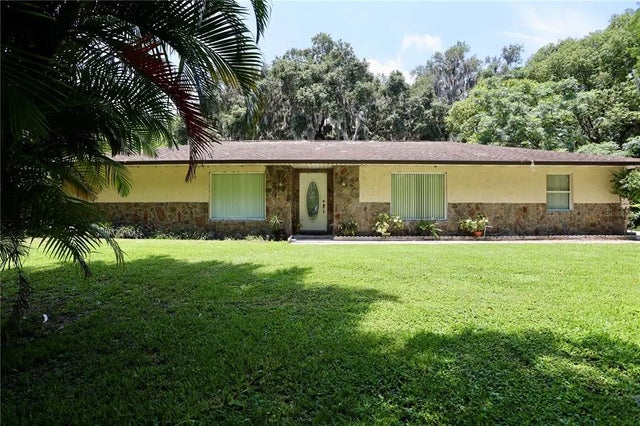 860 Oak Shore Drive, ST CLOUD