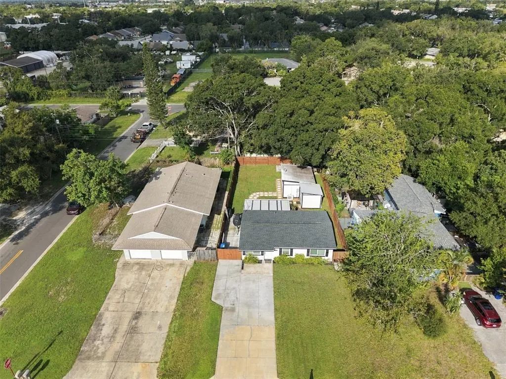 1684 Coral Way, LARGO
