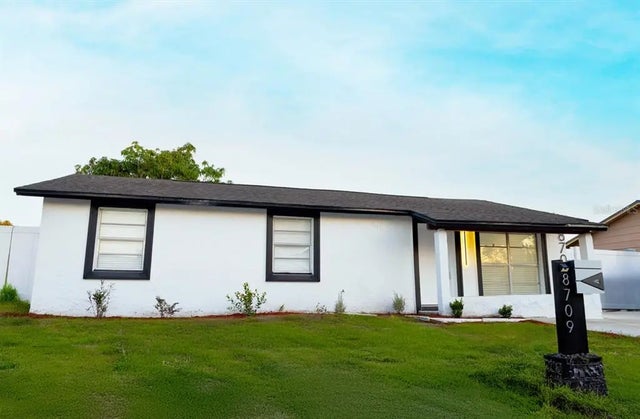 8709 Marlin Court, TAMPA