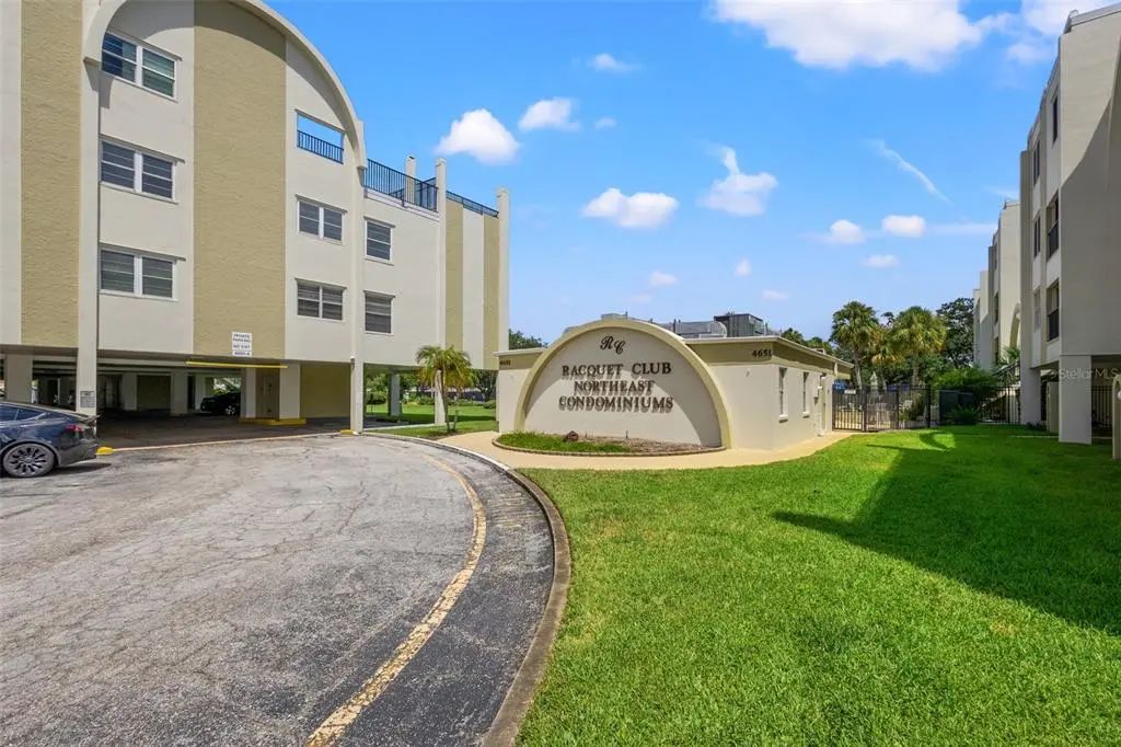 4681 1st Street Ne 211, ST. PETERSBURG
