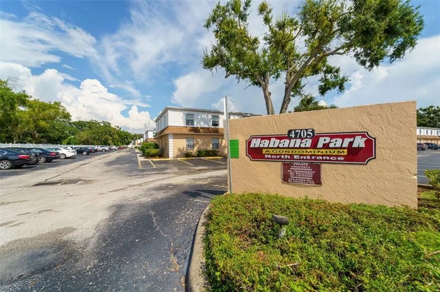 4708 Christa Court 301, TAMPA