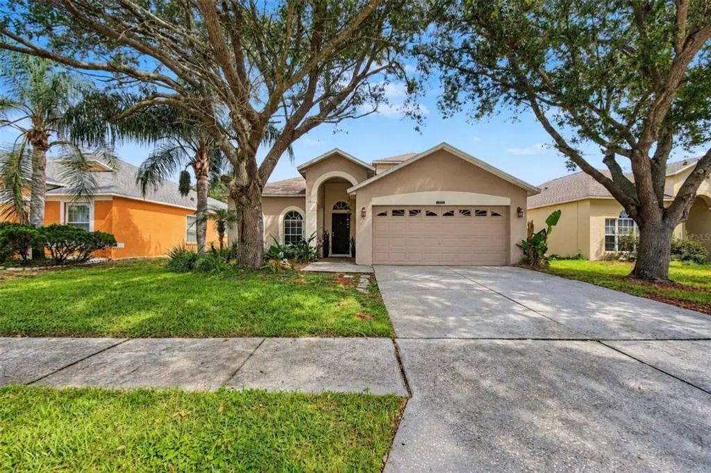 10330 Goldenbrook Way, TAMPA