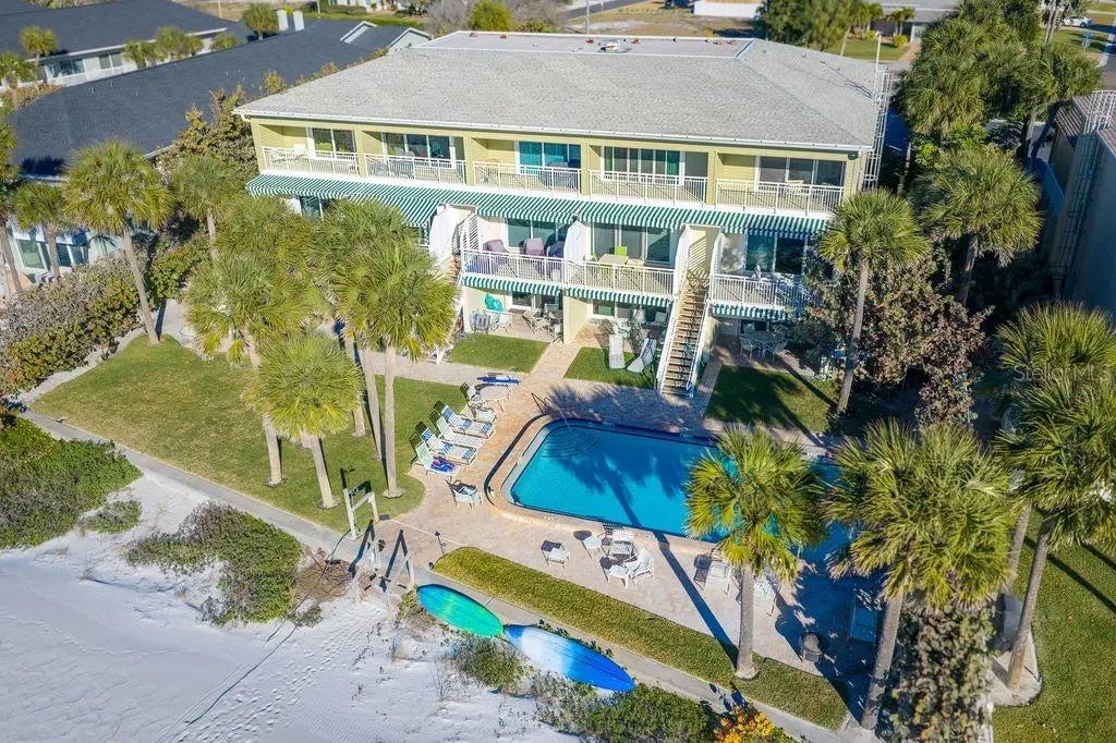 2300 Gulf Boulevard D1, BELLEAIR BEACH