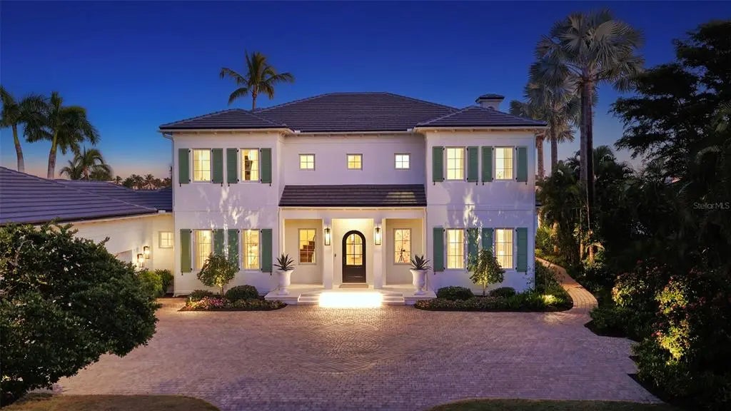70 Lighthouse Point Drive, LONGBOAT KEY