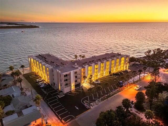 200 1st Avenue 111, ST PETE BEACH