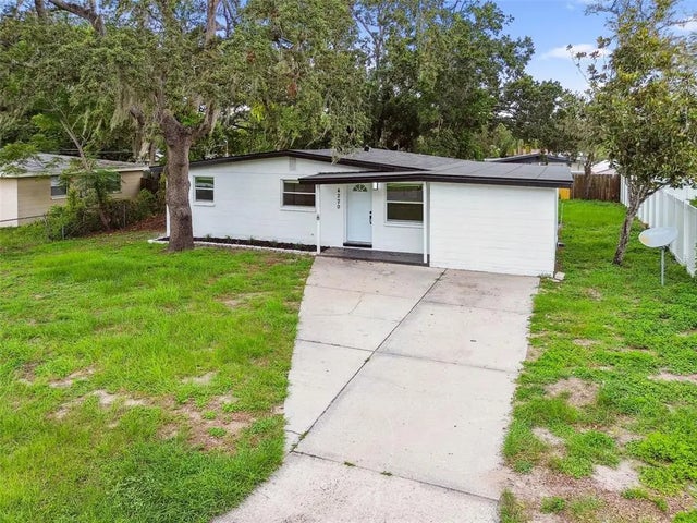 4220 E Regnas Avenue, TAMPA