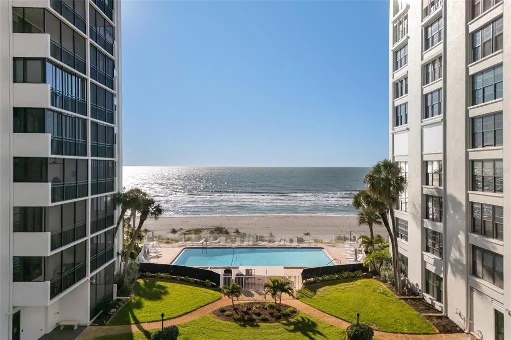 627 Alhambra Road 604, VENICE