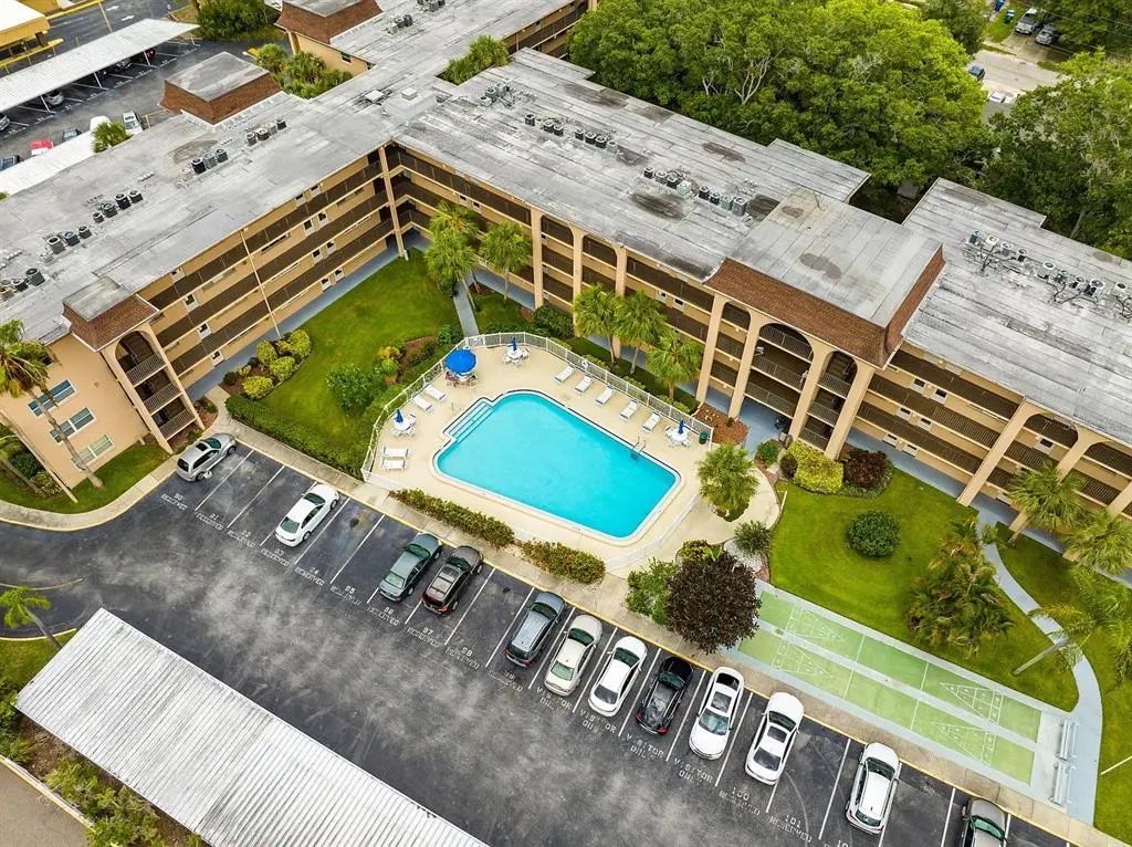 2525 W Bay Drive A16, LARGO