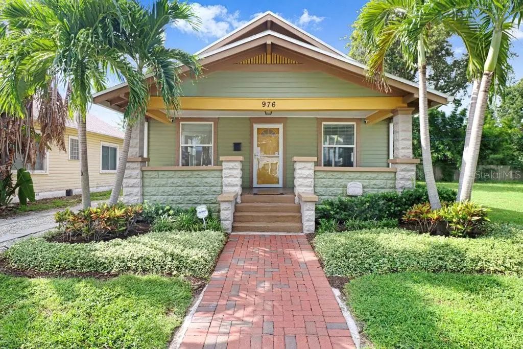 976 8th Avenue S, ST. PETERSBURG