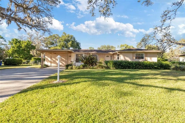 8714 W Lanway Drive, TAMPA