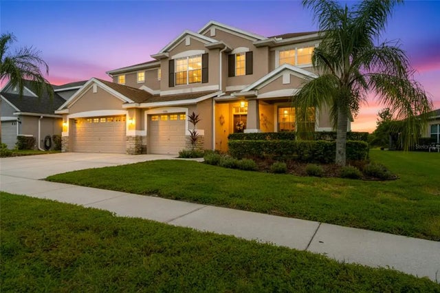 2330 Nesslewood Drive, WESLEY CHAPEL