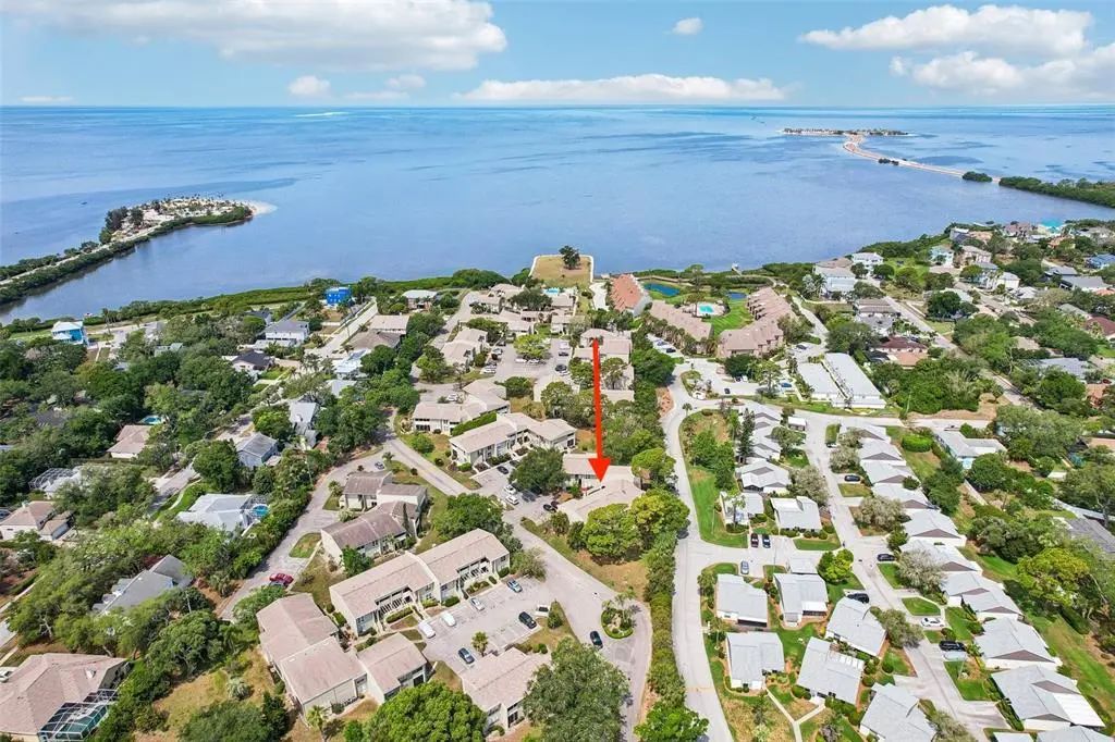 505 Windrush Bay Drive, TARPON SPRINGS