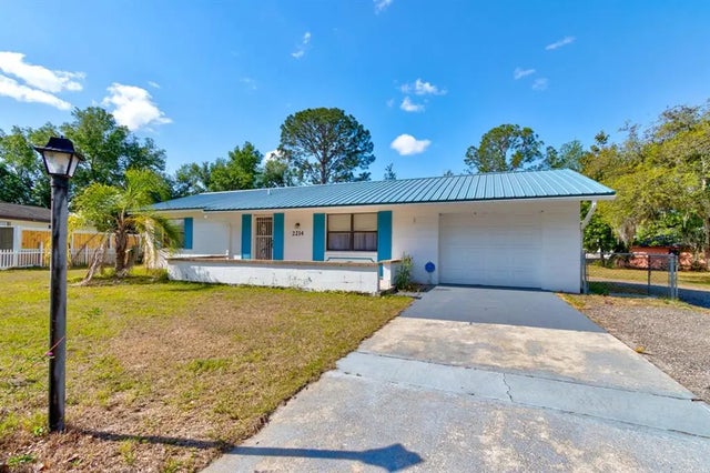 2214 Danforth Avenue, DELTONA