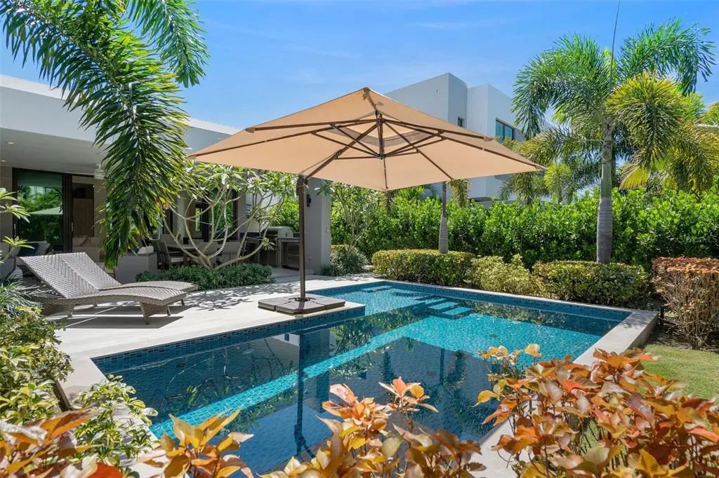 32 The Isles, DORADO