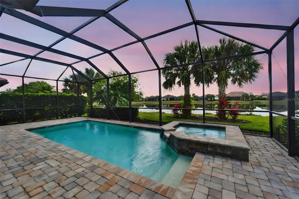 5737 Bay Pine Way, SARASOTA