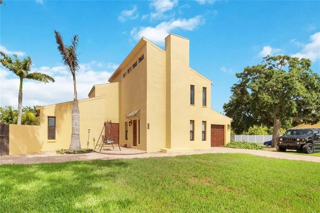 6515 Mauna Loa Boulevard, SARASOTA