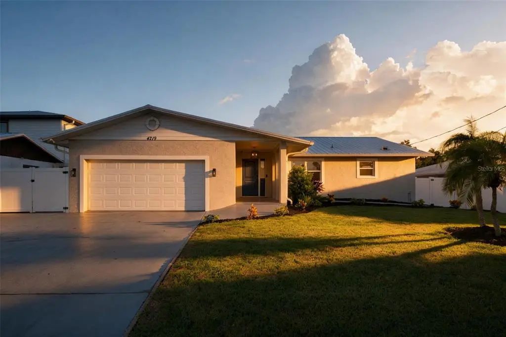 4219 2nd Avenue Ne, BRADENTON