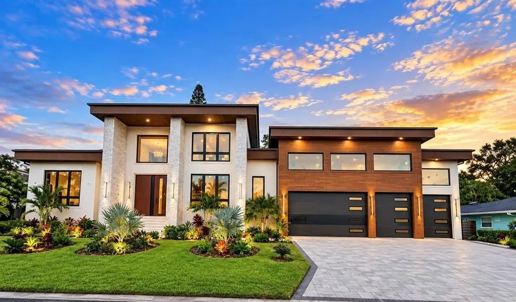 1550 Eastbrook Drive, SARASOTA