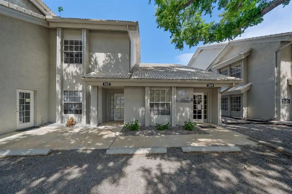 1521 Tamiami Trail S 3a, VENICE