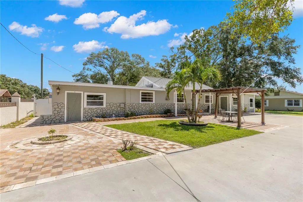 9845 60th Street, PINELLAS PARK