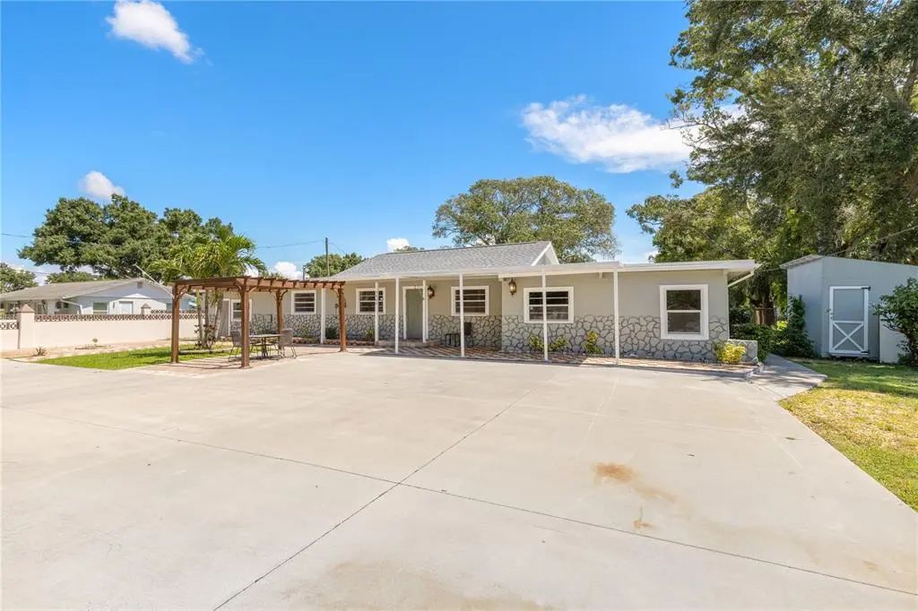 9845 60th Street, PINELLAS PARK