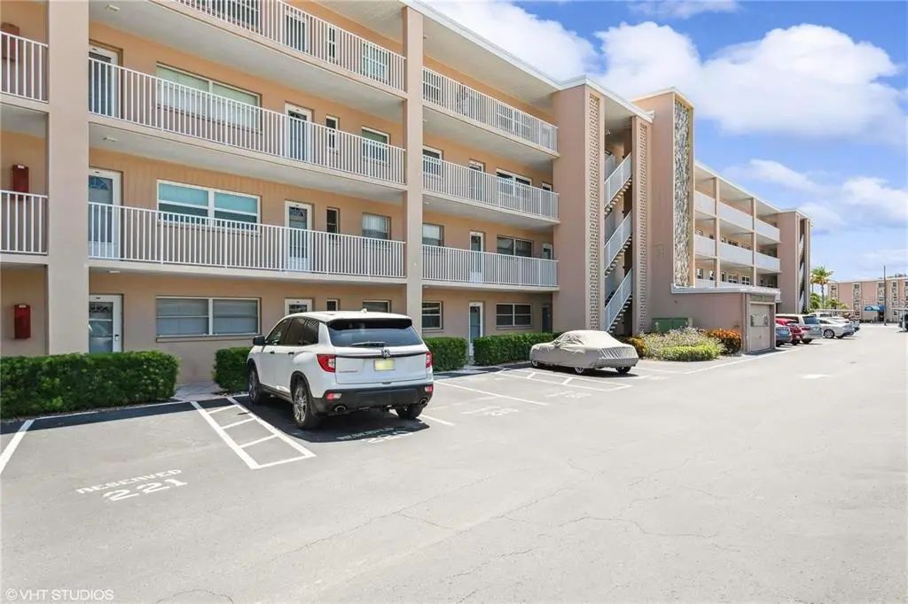 6363 Gulf Winds Drive 332, ST. PETE BEACH