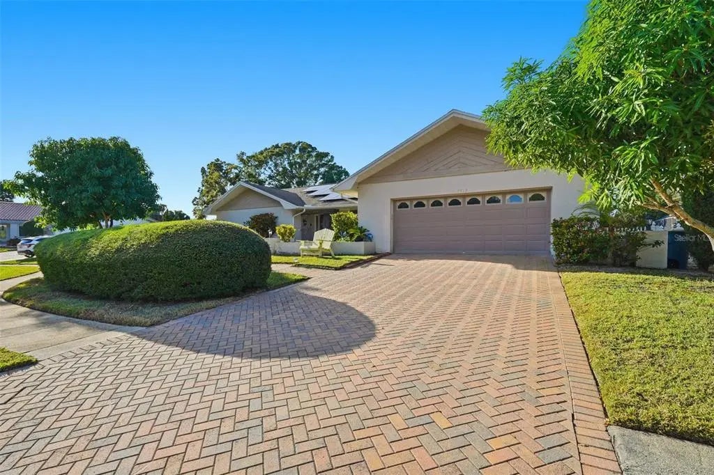 2912 Mill Stream Court, CLEARWATER