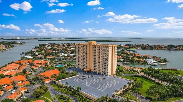 4900 Brittany Drive S 409, ST PETERSBURG