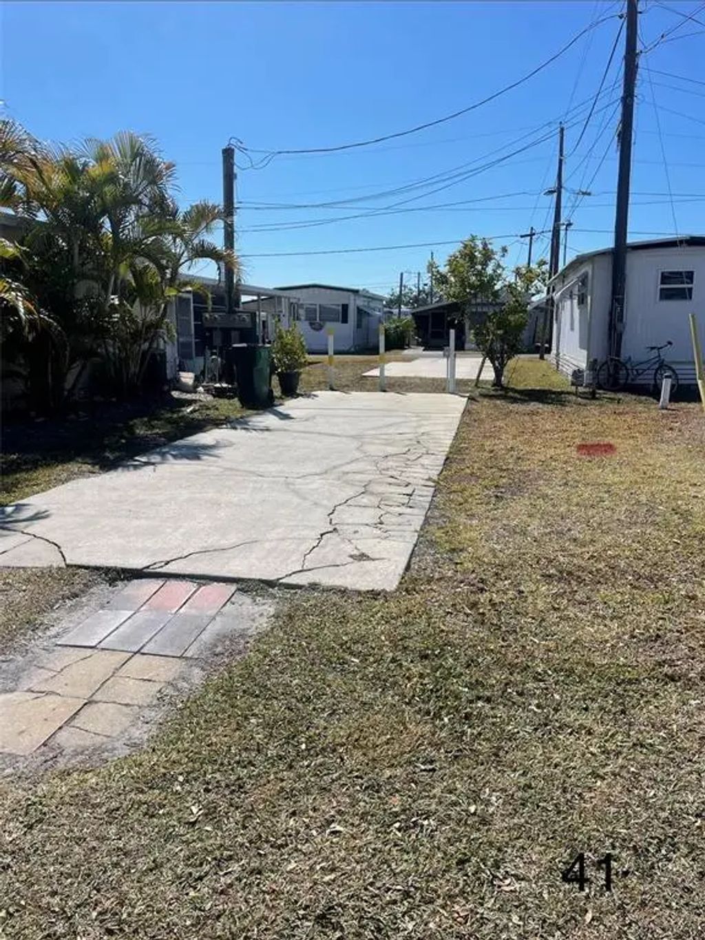 41 Illinois Street, PALMETTO