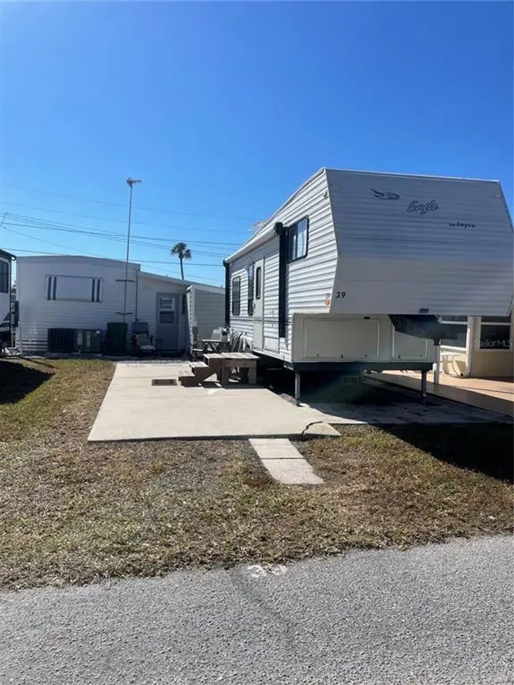 39 Illinois Street, PALMETTO