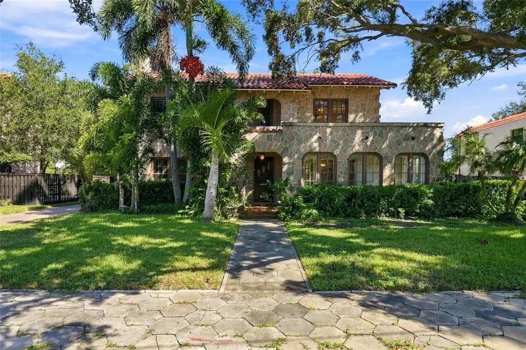955 39th Avenue N, ST. PETERSBURG