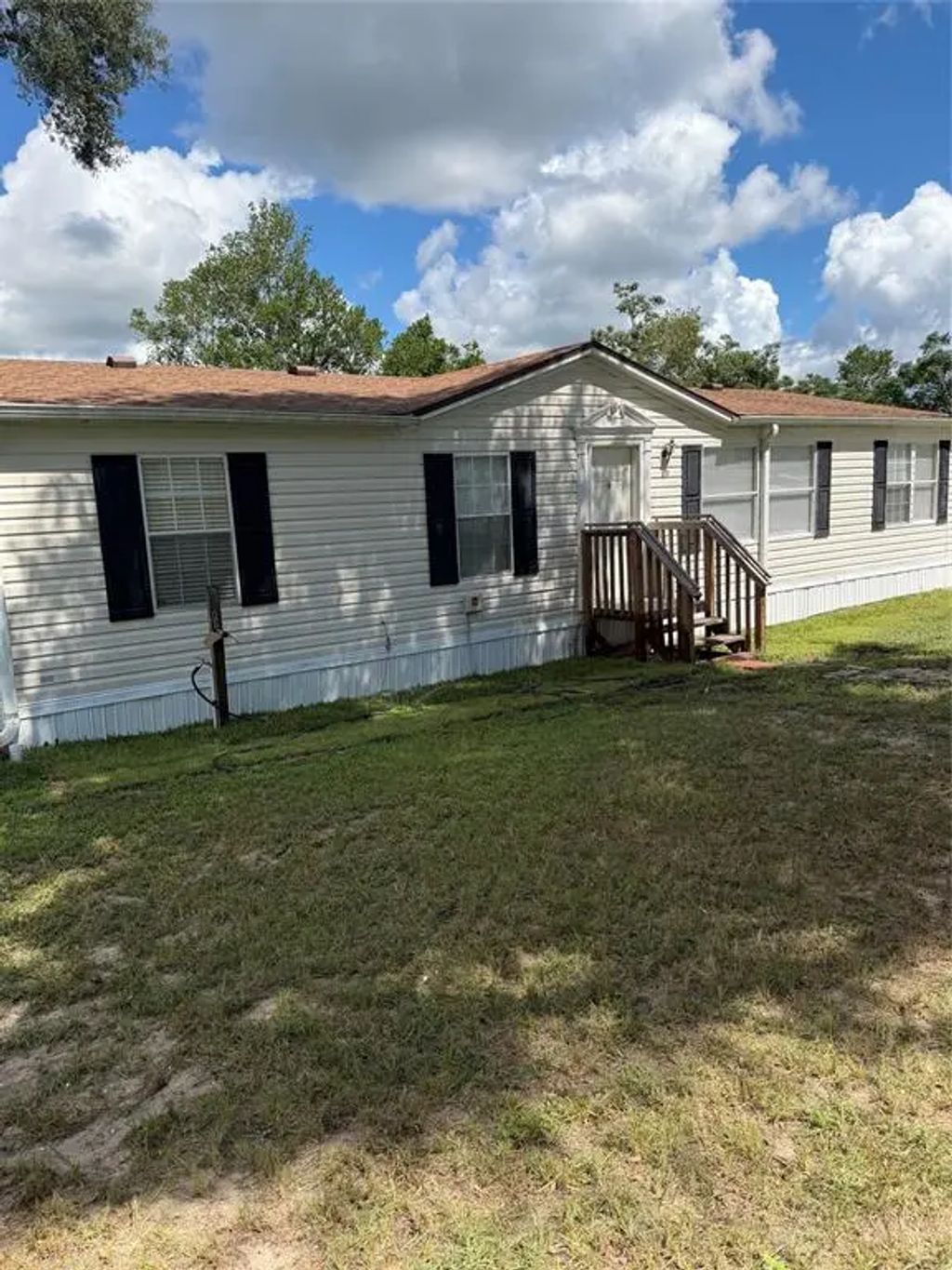 217 Longview Avenue, LADY LAKE