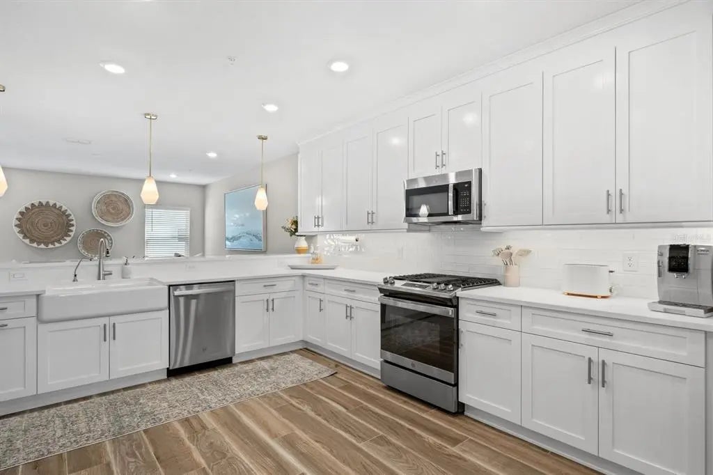 5351 Bridge Street 84, TAMPA