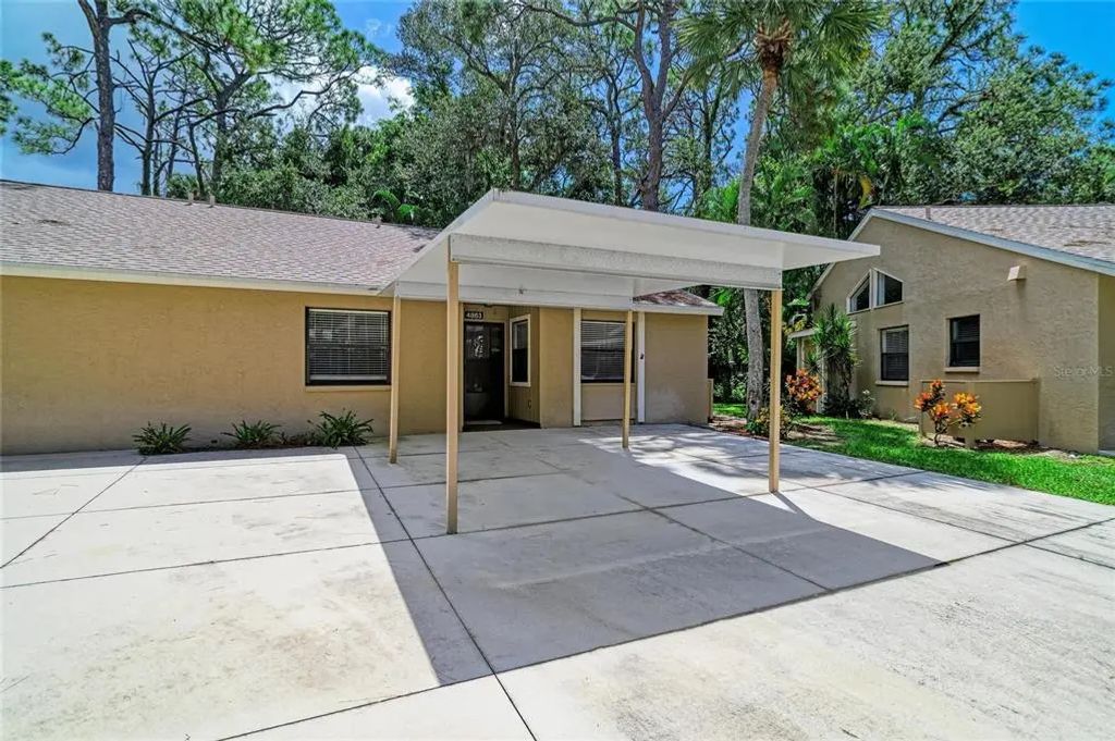 4863 Village Gardens Drive 186, SARASOTA