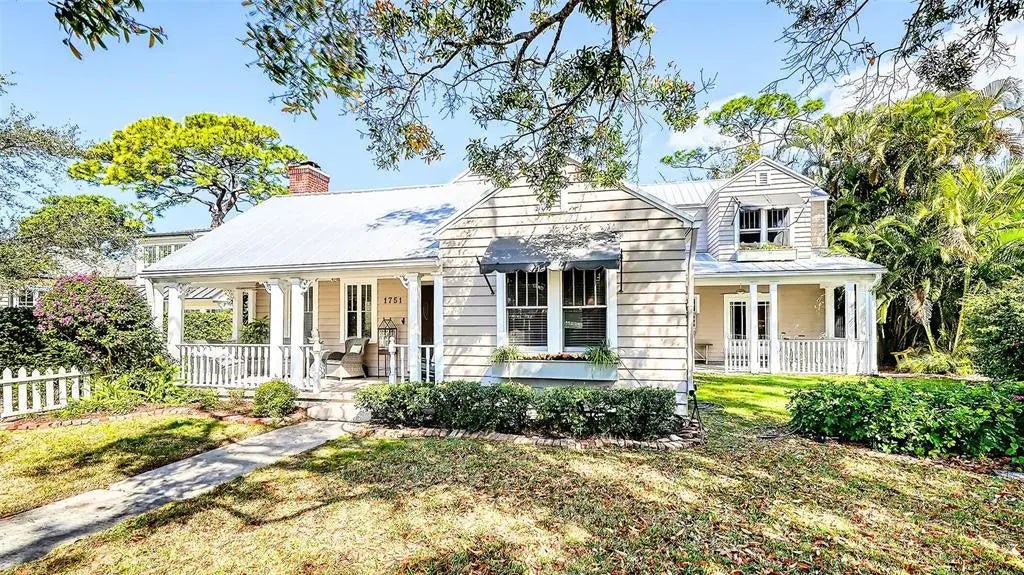 1751 Floyd Street, SARASOTA