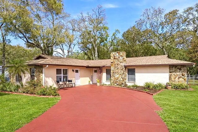 314 E 137th Avenue, TAMPA