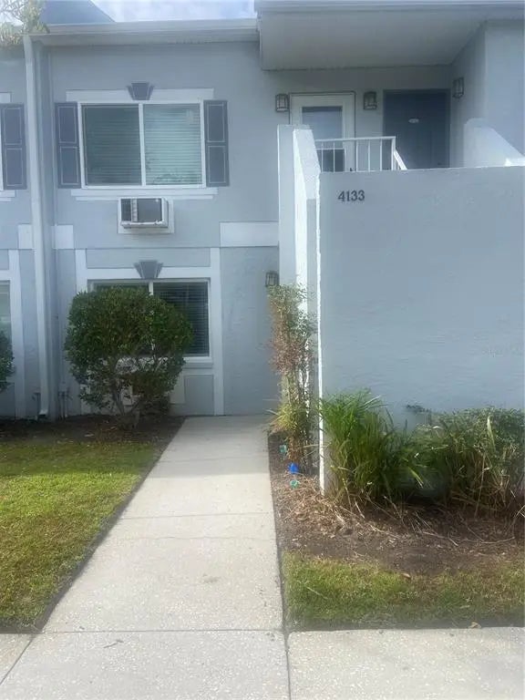 4133 Dolphin Drive 4133, TAMPA