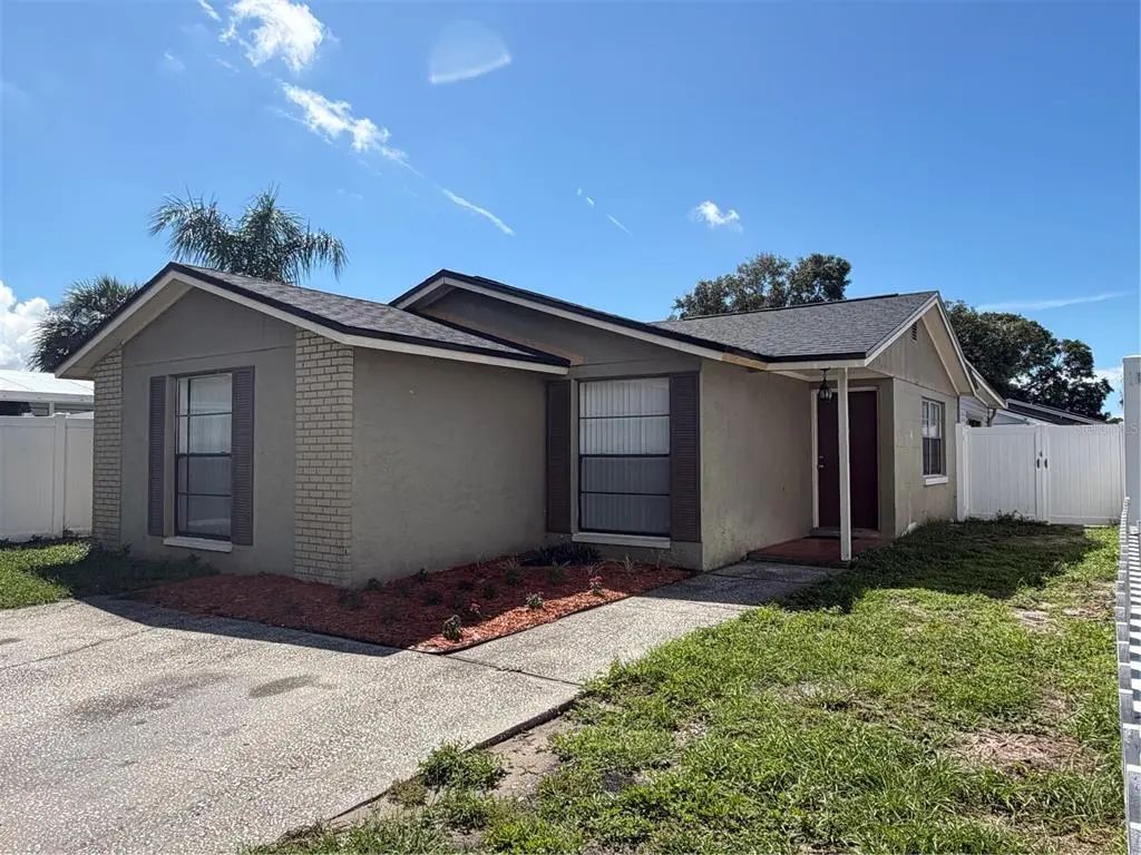 8237 Ravencroft Drive, TAMPA