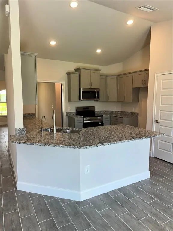 Gulf Shores Realty: 4 4bc4ee6340854917155ca5f4698173b3 l