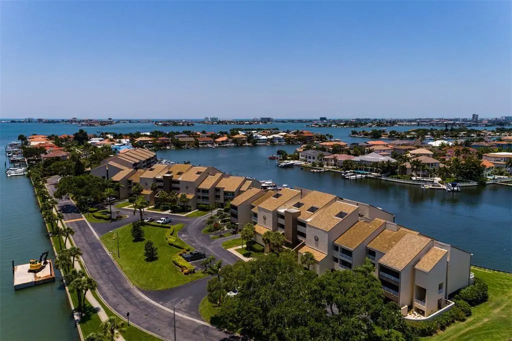2775 Kipps Colony Drive S 205, ST PETERSBURG