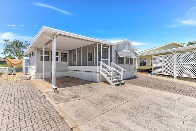 300 Sky Crest Loop, DAVENPORT